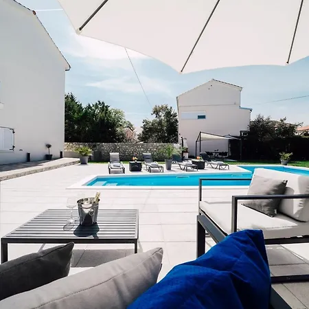 Bellamare Apartman *