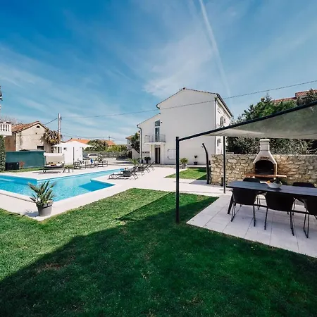 アパート Bellamare